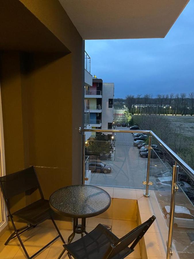 Tranzzit Airport Apartament I Otopeni Luaran gambar