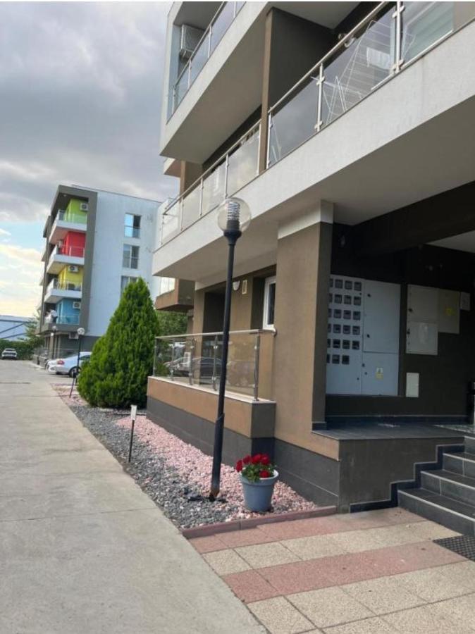Tranzzit Airport Apartament I Otopeni Luaran gambar