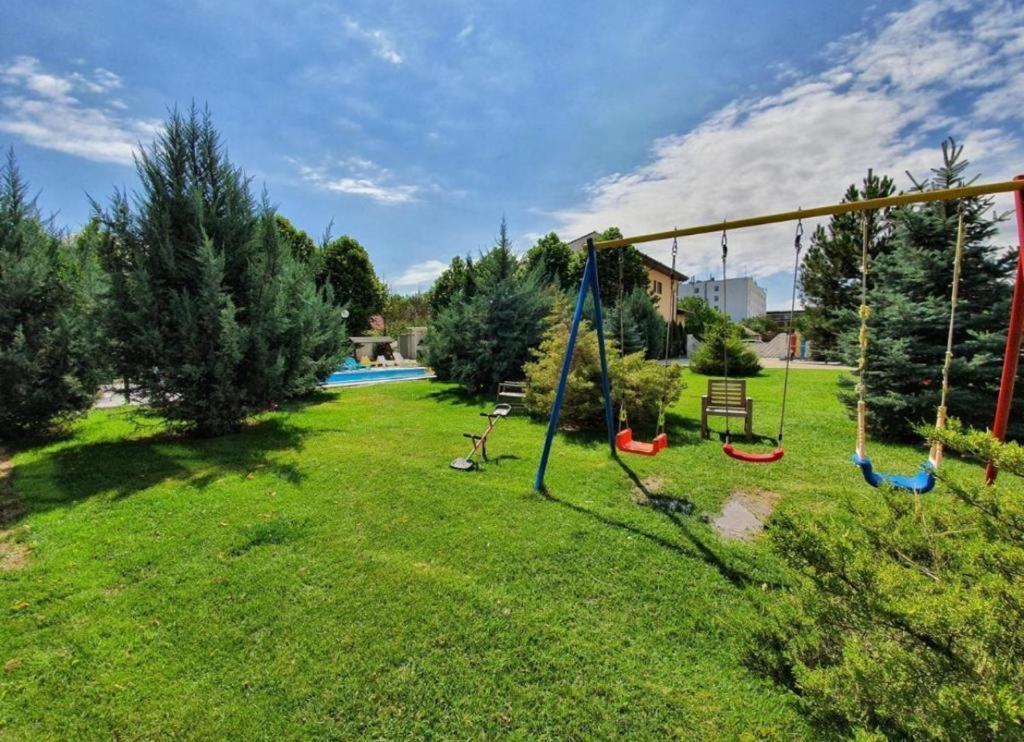 Tranzzit Airport Apartament I Otopeni Luaran gambar