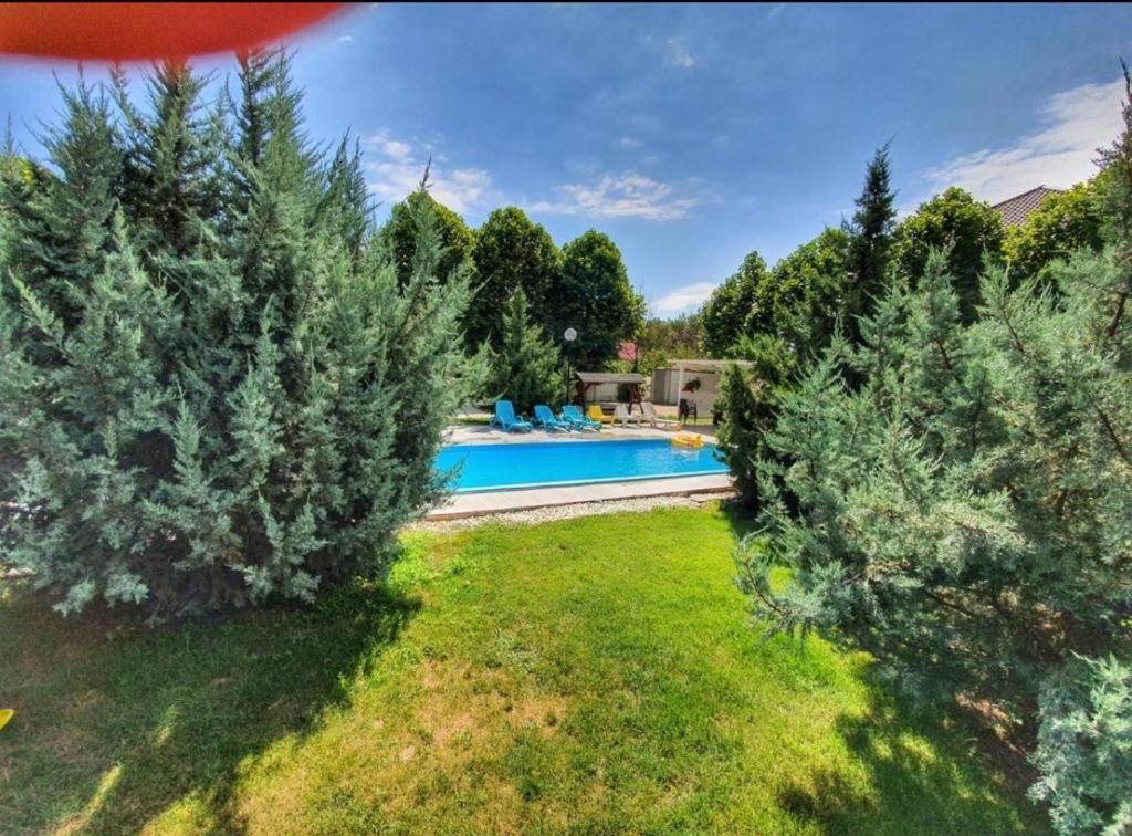 Tranzzit Airport Apartament I Otopeni Luaran gambar